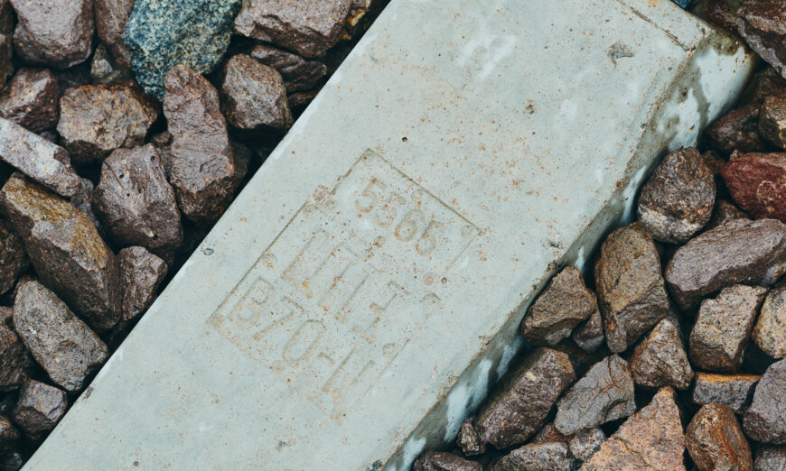 Moll Rail Nachaufnahme einer Betonschwelle Foto © Lara Freiburger Moll Rail Nachaufnahme einer Betonschwelle Foto © Lara Freiburger